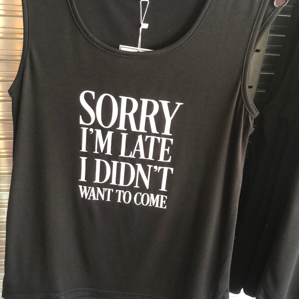 Mary Square Sleeveless Graphic Tee